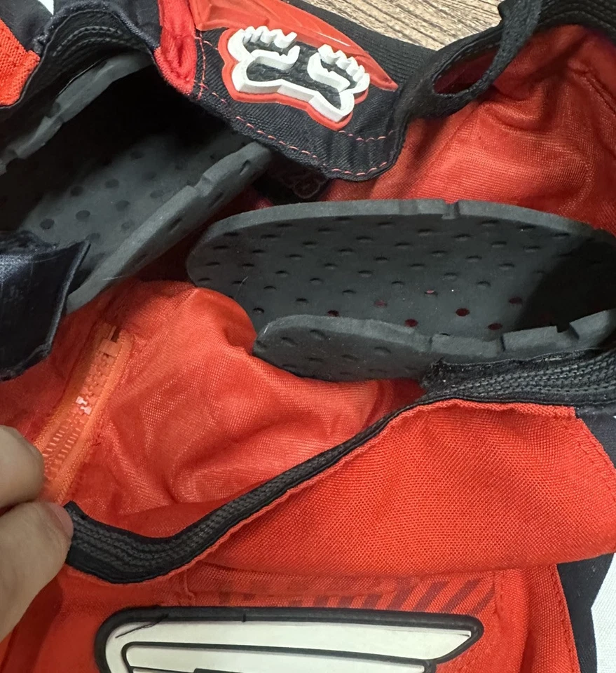 Pantalones de equitación FOX Racing Honda 180 motocross juveniles 10/26 rojo/negro Foto 3 de 4