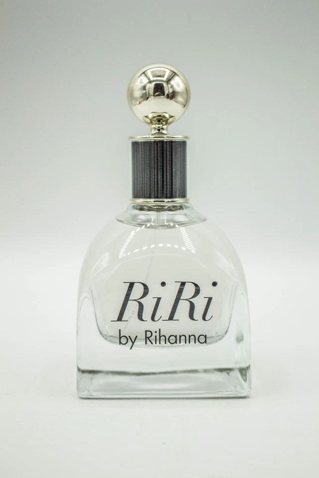Rihanna RiRi Eau De Parfum Spray 3.4 OZ / 100 ML Mujeres Descontinuado - RARO Foto 2 de 2