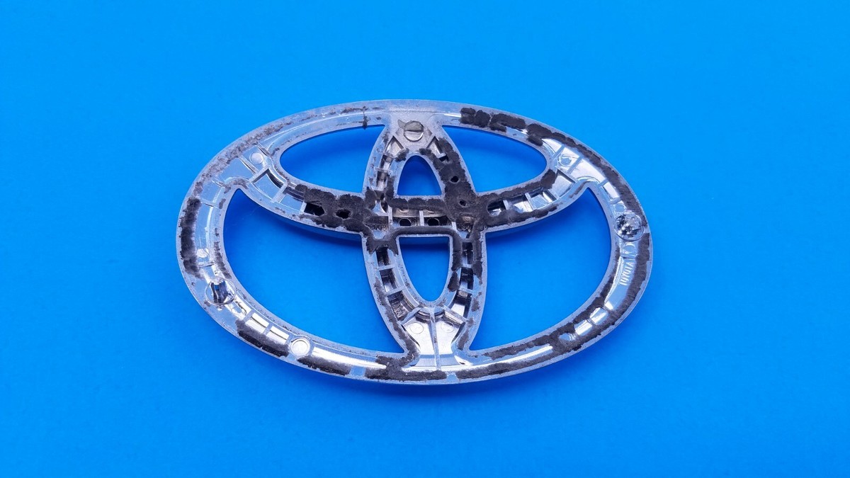 18 19 20 21 22 TOYOTA C-HR CHR REAR GATE EMBLEM LOGO BADGE SYMBOL