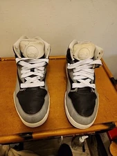 REEBOK PUMP OMNI ZONE II Men’s Size 11.5 