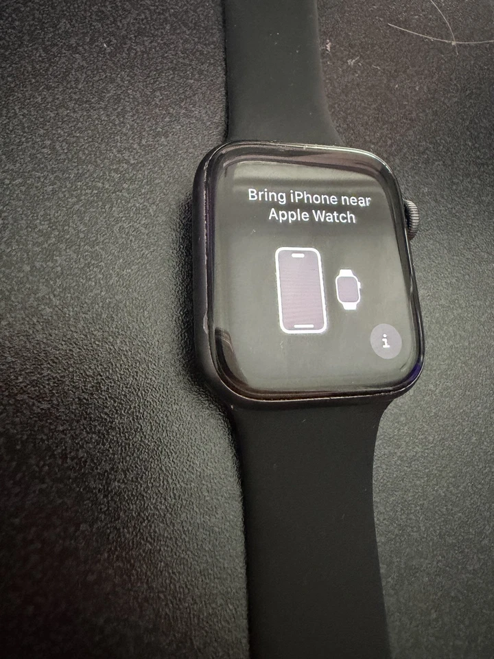 Apple Watch Series 6 Aluminium 44mm Space Grey - Image 3 of 4