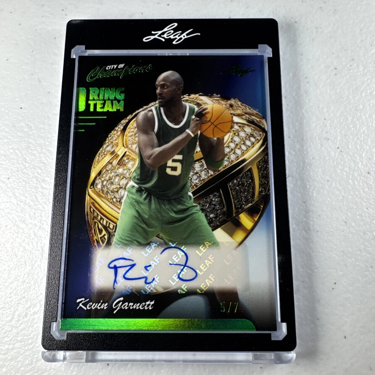 25+ Kevin Garnett Basketball Autographed Sports Trading Cards for