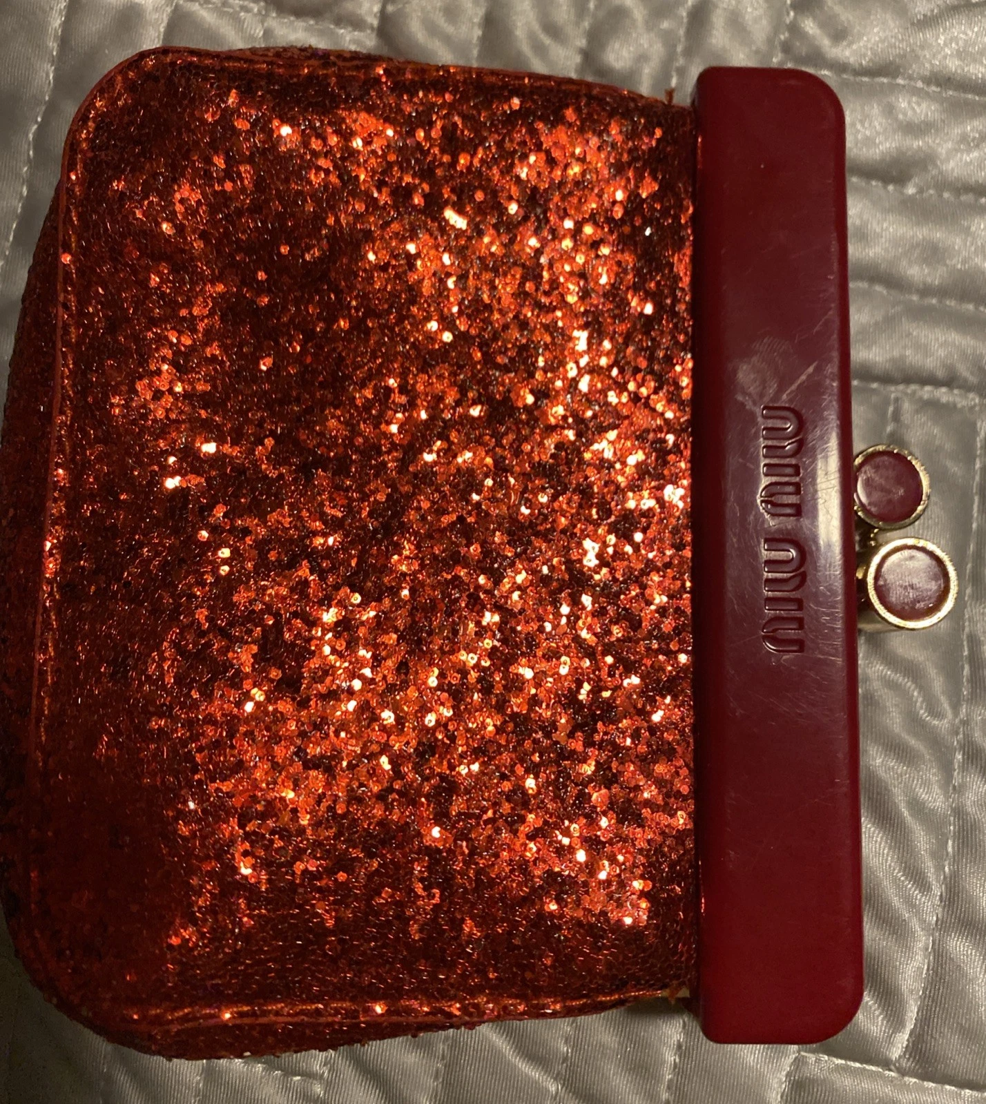 MIU MIU pochette pochette pochette pochette pochette pochette pochette pochette nuova