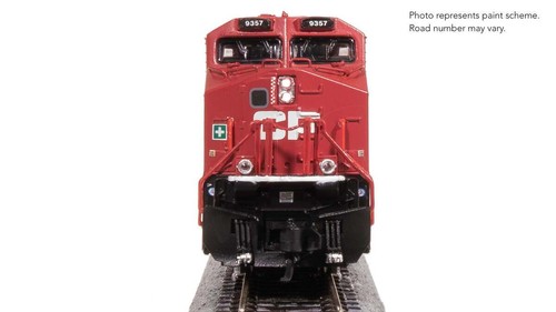 Locomotora diésel Broadway Limited 8633 N CP roja GE ES44AC estándar DC #9368 | Zustand: New