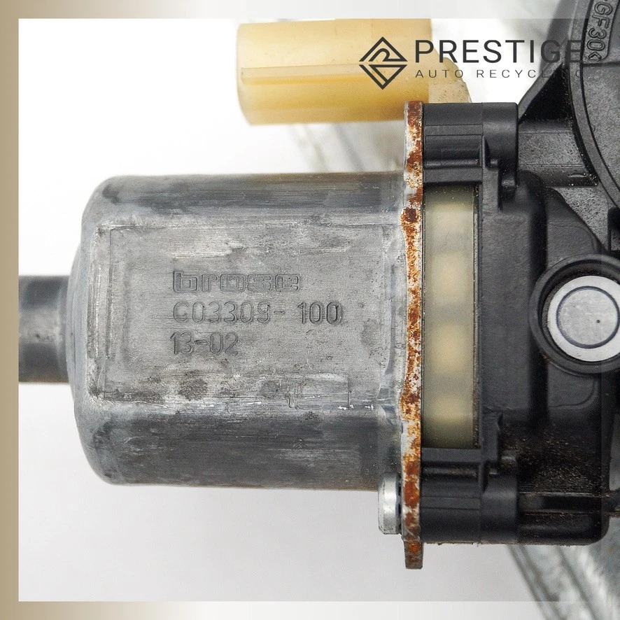 2013-2017 CHEVROLET TRAVERSE Door Window Regulator w/ Motor Rear Right 22867700 - Image 2 of 4