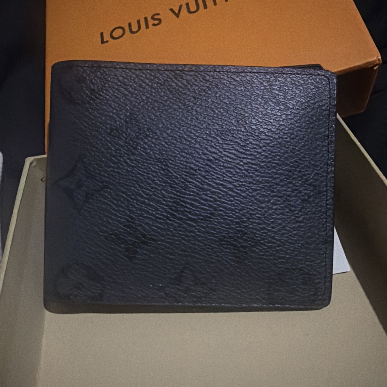 Louis Vuitton Monogram Bifold Men's Black Credit Card Wallet Logo