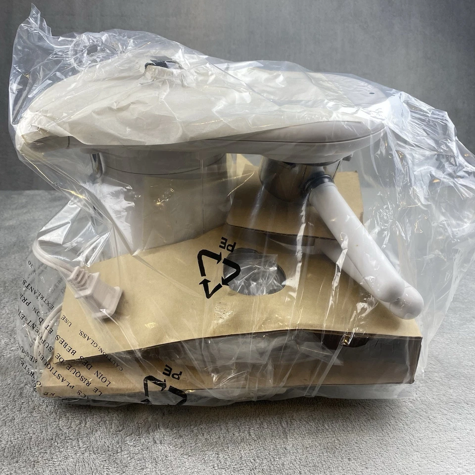 Maxim Xpress 3 Cafetera Espresso Vintage NUEVA En Caja. Blanco Compacto Foto 4 de 4