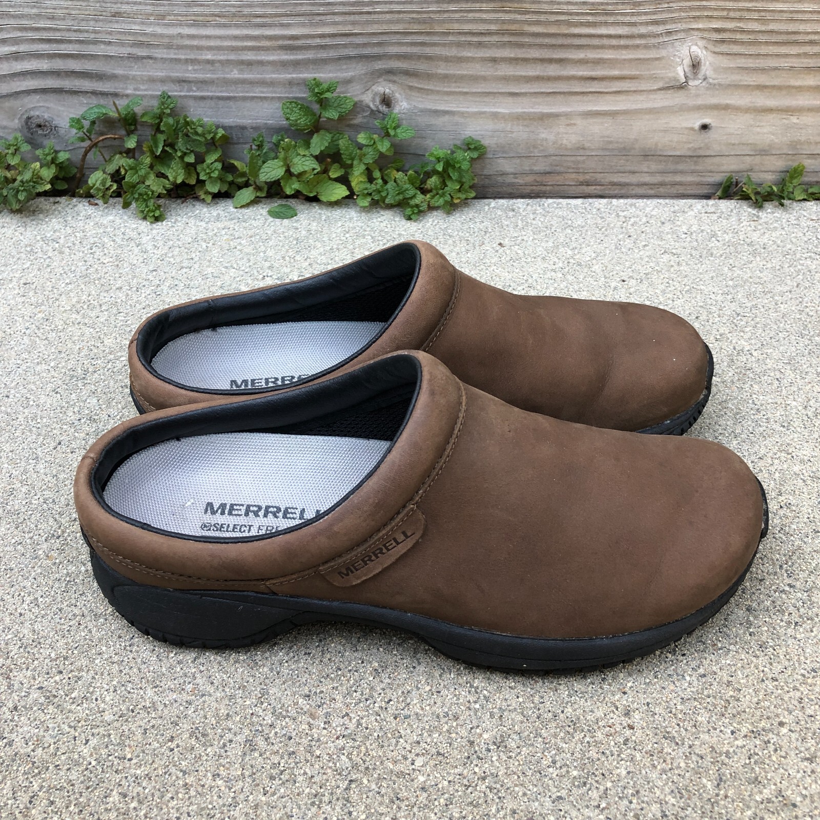 MERRELL Encore Ice Clogs Shoes Women's Brown Nubuck Slip On J22292