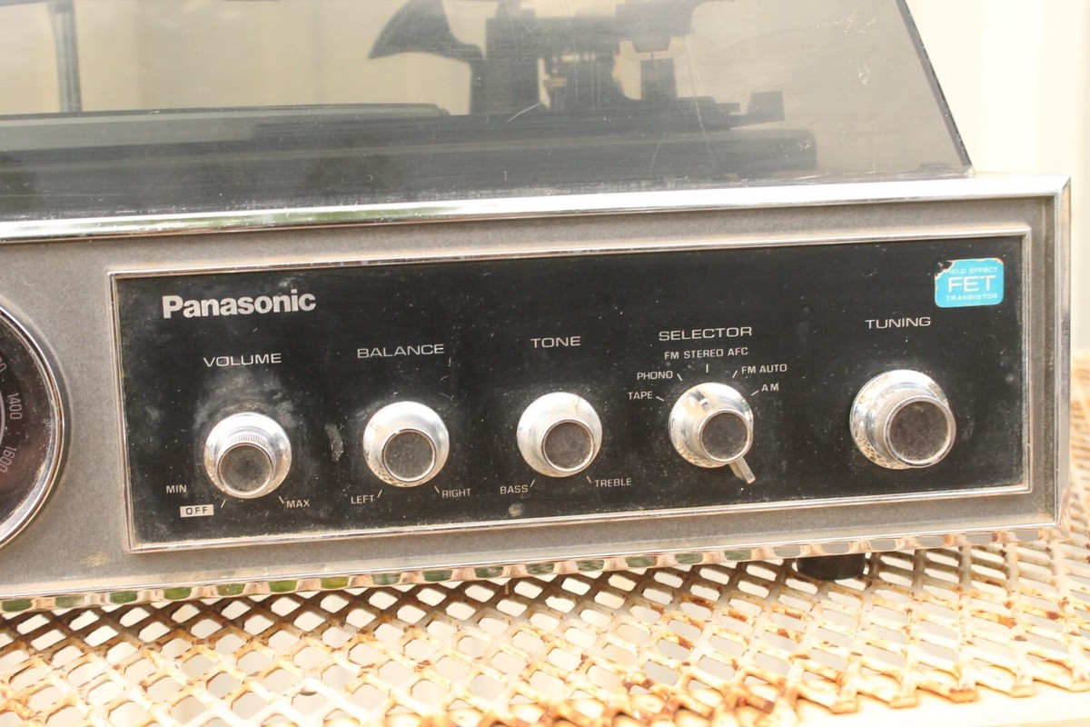 VINTAGE PANASONIC SD-215 STEREO RECORD PLAYER AM/FM MODEL 60 JAPAN