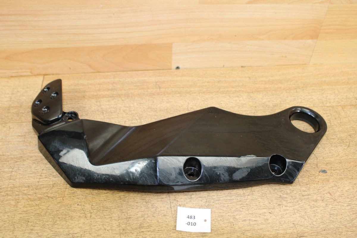 Ｊ Kawasaki Z750 ZR750J 04-06 14091-0234 Rahmenblende rechts