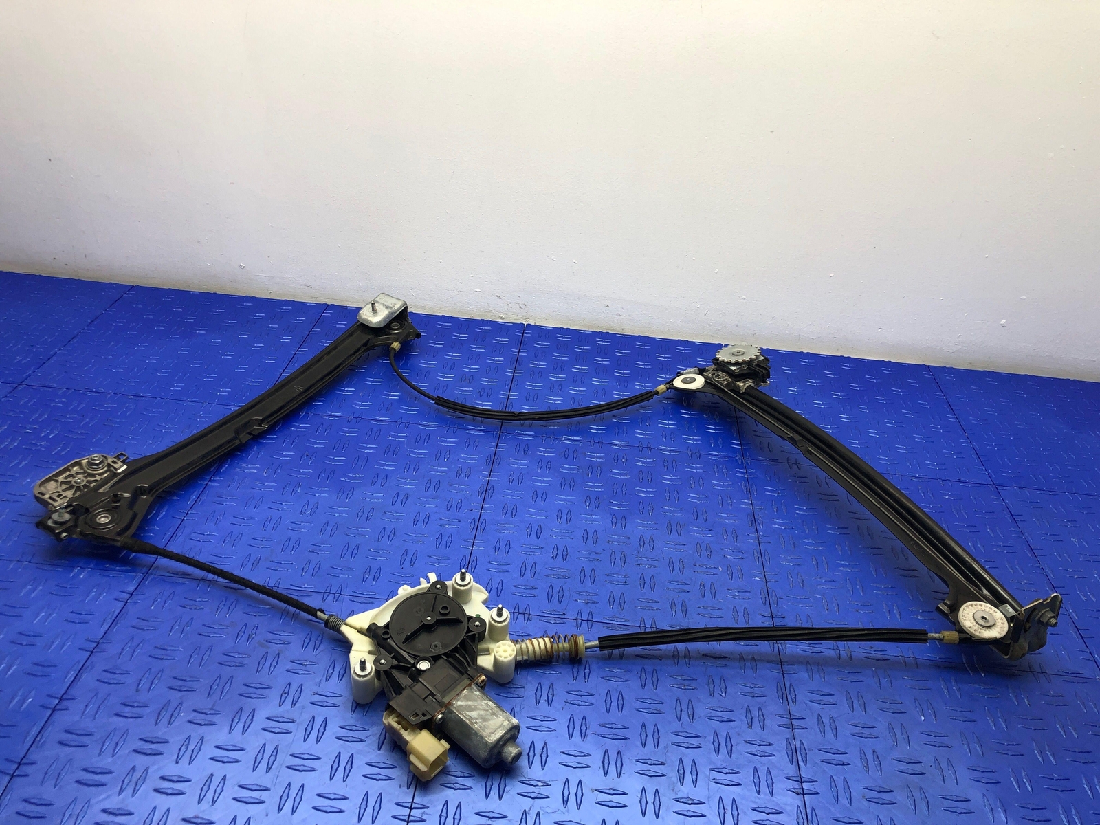 2013-2021 MASERATI QUATTROPORTE M156 FRONT RIGHT POWER WINDOW REGULATOR W/MOTOR