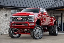 2025 Ford F-450 Platinum 4WD Crew Cab 8' Box