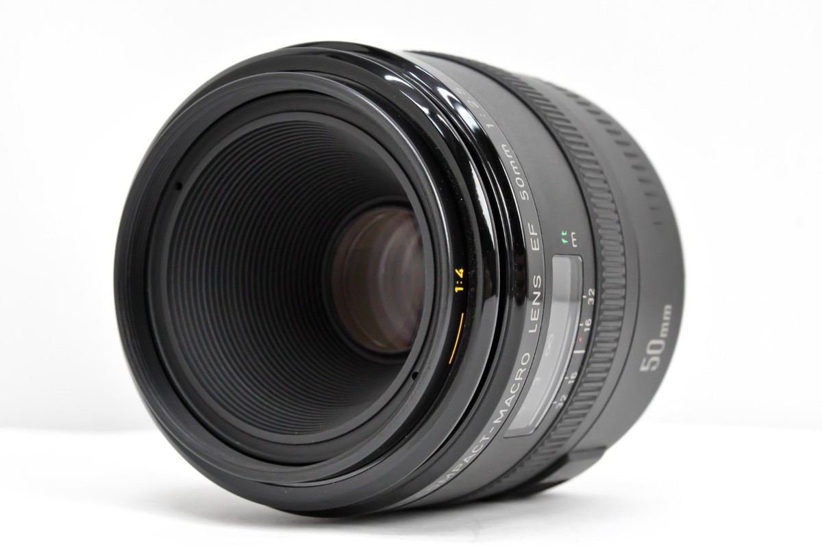 Near Mint Canon EF 50mm F/2.5 Compact Macro Close Up Lens Full