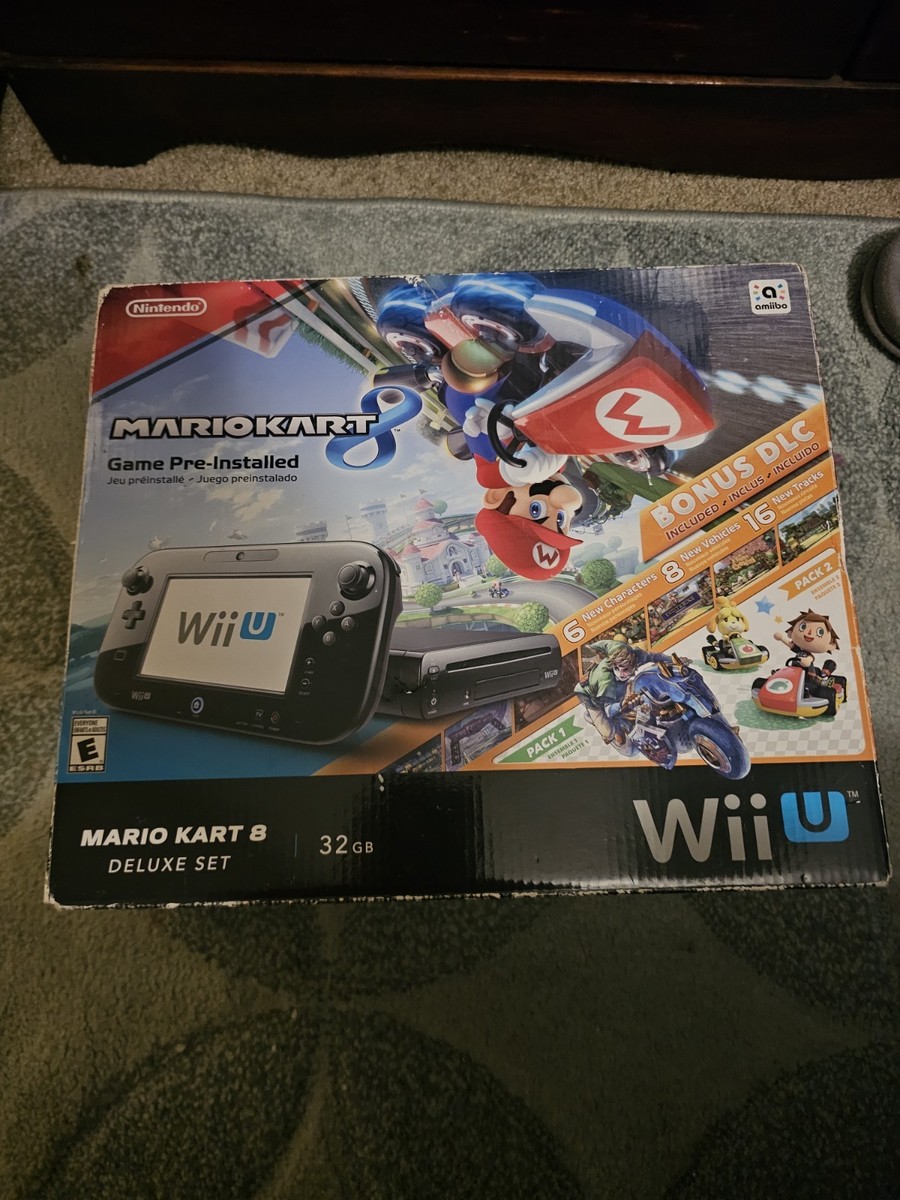 Nintendo Wii U Mario Kart 8 Deluxe 32GB Black Console w/ GamePad