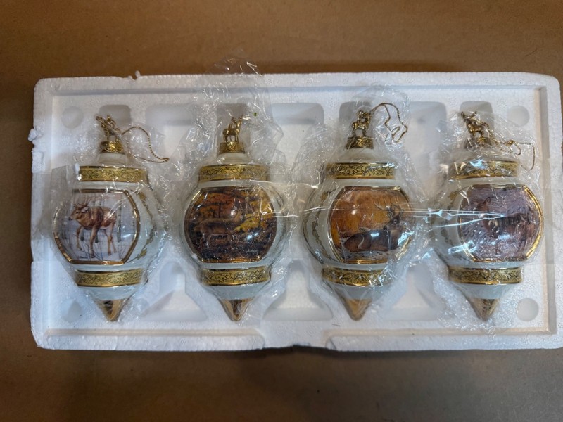 Bradford Editions Woodland Tranquility Classics Deer 4 Ornaments   Hunting Deer