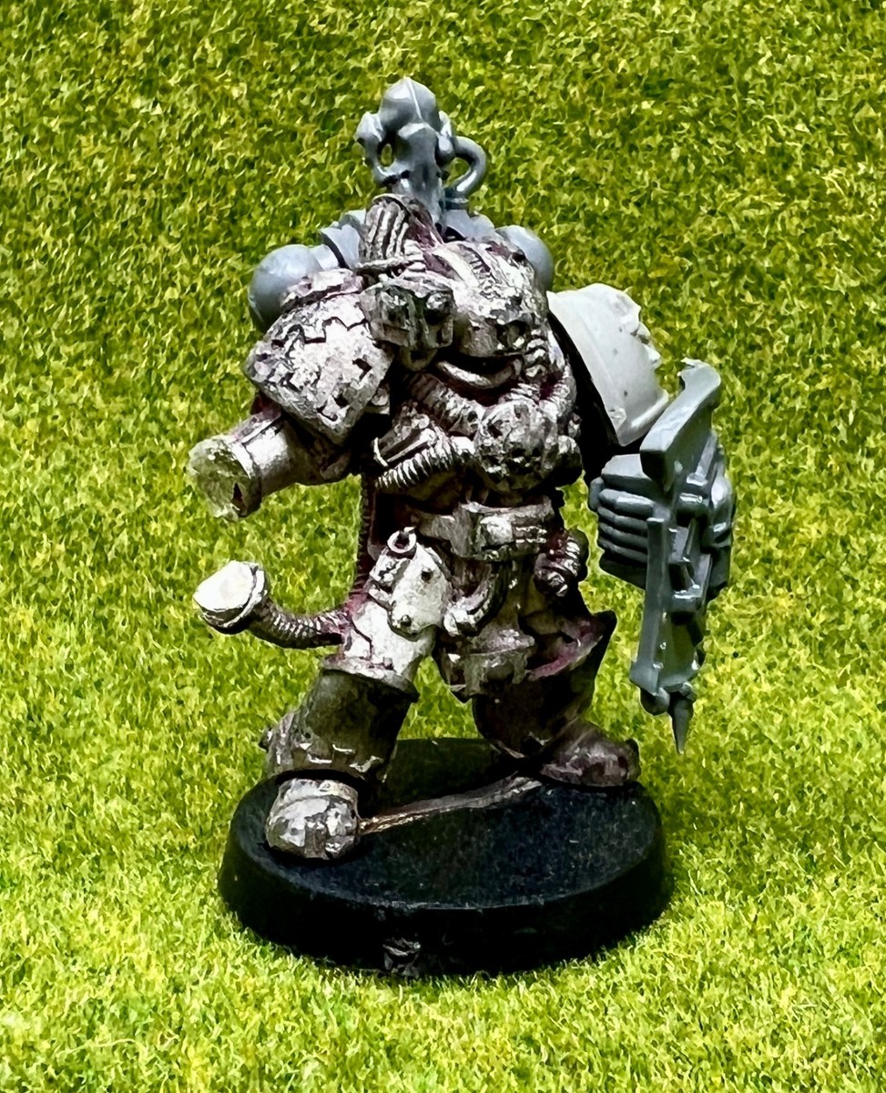 Prêtre de Fer Space Wolves Warhammer 40,000 Prêtre de Fer Space Wolves Warhammer 40,000