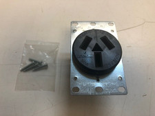 Leviton 50 Amp 125/250-V Black NEMA 10-50R Flush Mounted Single Outlet 5206