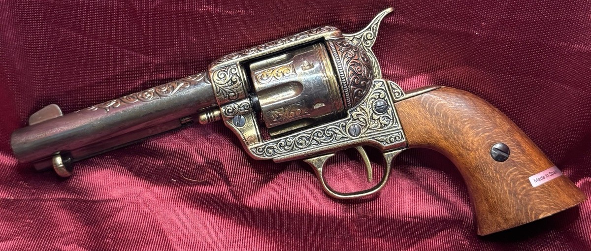 コレクション The colt45 peacemaker VINTAGE Replica Non Firing Colt .45 Peacemaker With Functional Hammer And