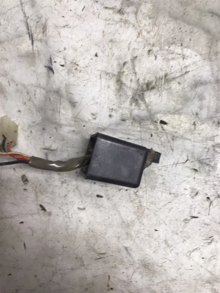 83 Yamaha RX 50 RX50 ignição ignição caixa CDI computador relé ECU ECM - Imagem 2 de 4