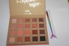 L.A. Girl Sunkissed Glow Eyeshadow Palette 20 Colors BRAND NEW  + Brush