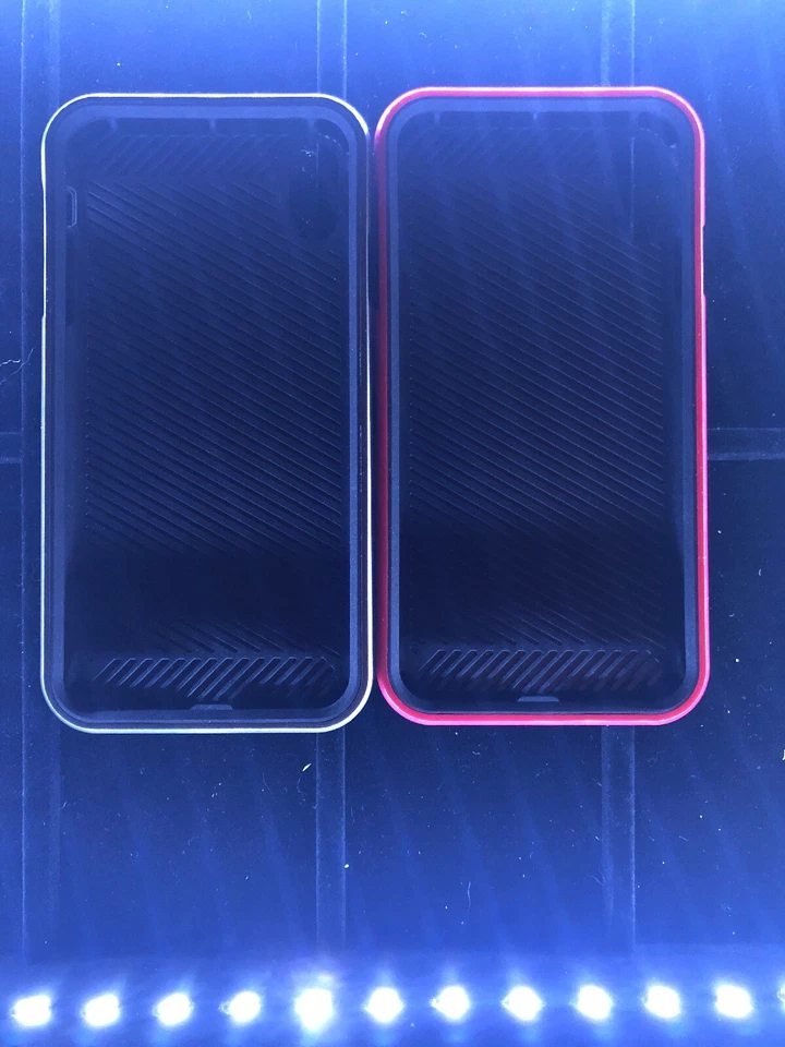 Iphone Xs Max Cases One Black One Red(2 For 1) With Clip - Image 2 of 4