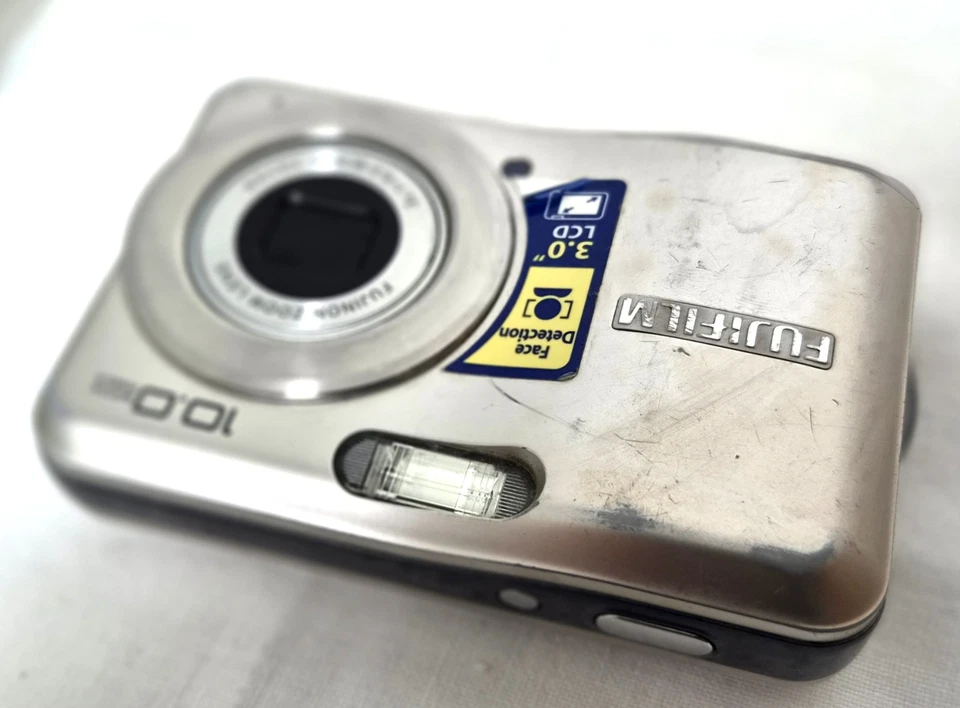 Fujifilm FinePix A150, photo 3 of 5