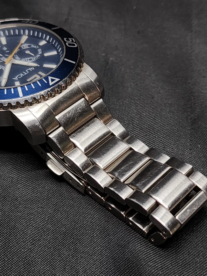 Reloj Hombre Nautica 100 Metros Sin Probar Japón  Foto 4 de 4