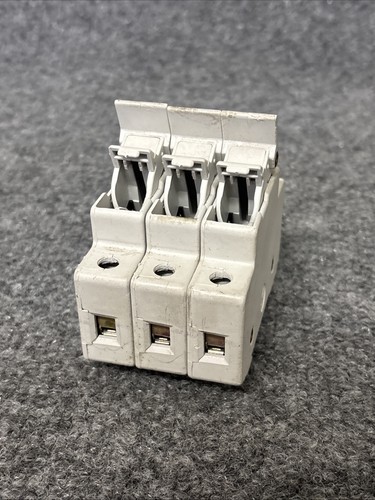 3 Stück - Allen-Bradley 1492-FB3C30 Ser A Sicherungshalter 3-polig 30A 600V gebraucht - Bild 14 von 18