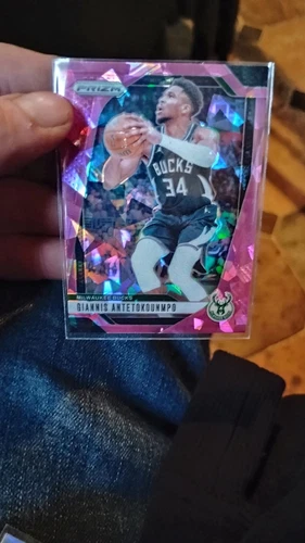 2024-25 Panini Prizm Giannis Antetokounmpo Pink Ice #85 Milwaukee Bucks💥