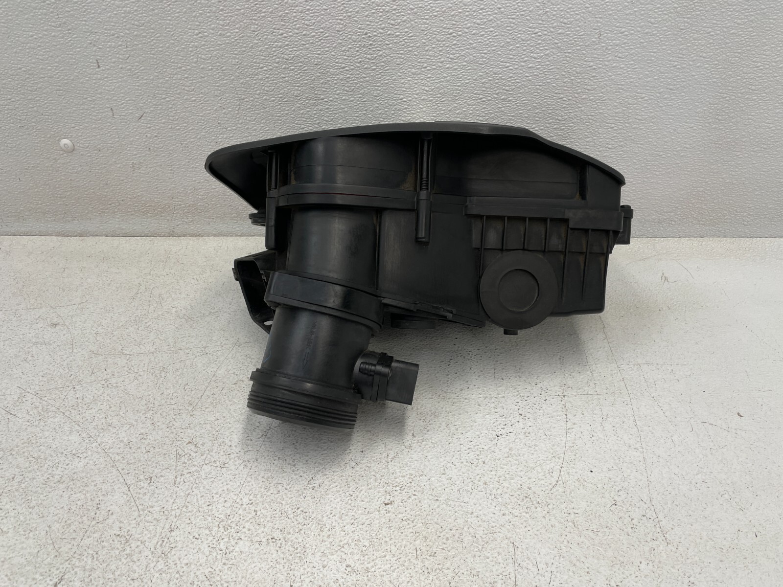 03-07 Bentley Continental GT Left Air Intake Cleaner Filter Box 6.0L 1577 OEM