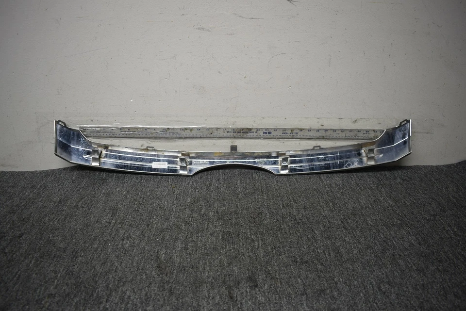 Ford Edge 2011-2014 tira cromada OEM de fábrica Foto 4 de 4