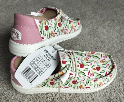 Hey Dude Women Size 6/6.5 Wendy Tulip Bouquet Floral Garden Pink