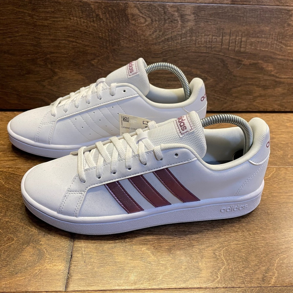 NEW Adidas Grand Court Base Tennis Shoes/Sneaker FW0810 NEW Adidas Grand Court Base Tennis Shoes/Sneaker FW0810