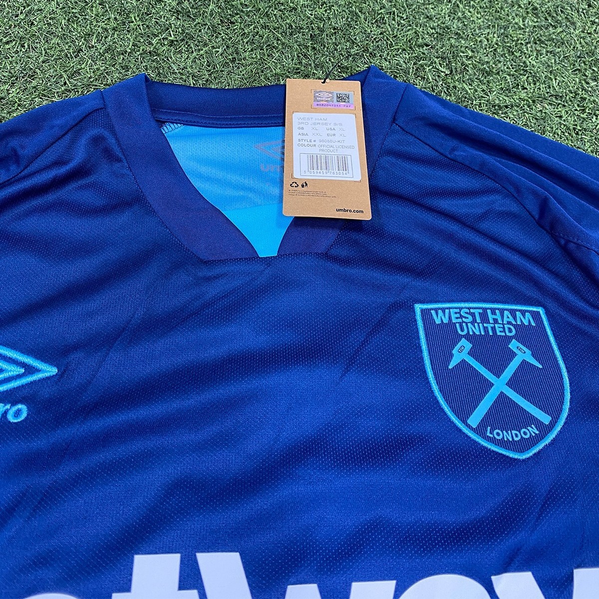 Maillot D'entraînement Vintage West Ham United Umbro Bleu Manches Courtes - Taille Homme 2XL