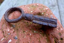 Antique Padlock Key Rust Rare Collectible