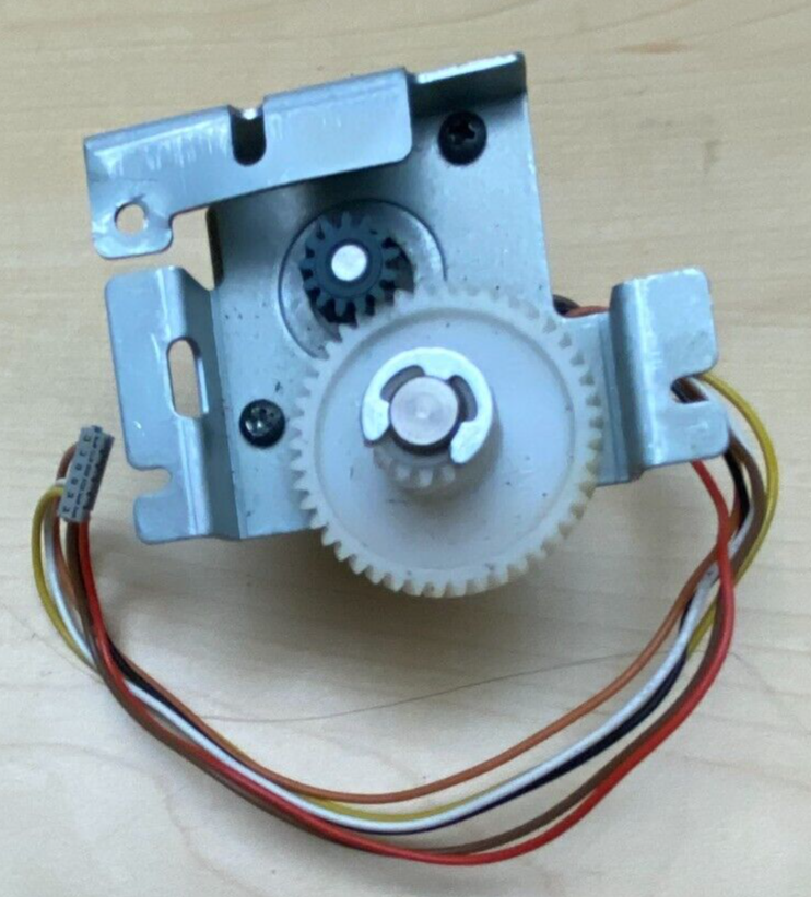 Shinano Kenshi Stepper Motor STP-42D139-03 2AV1222 for CNC Mill