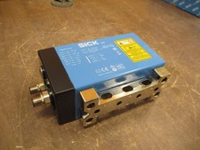 Sick Laser Distance Sensor DME5000-217 New Su...
