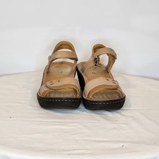Clarks Wedge Slingback Sandals 7 1/2