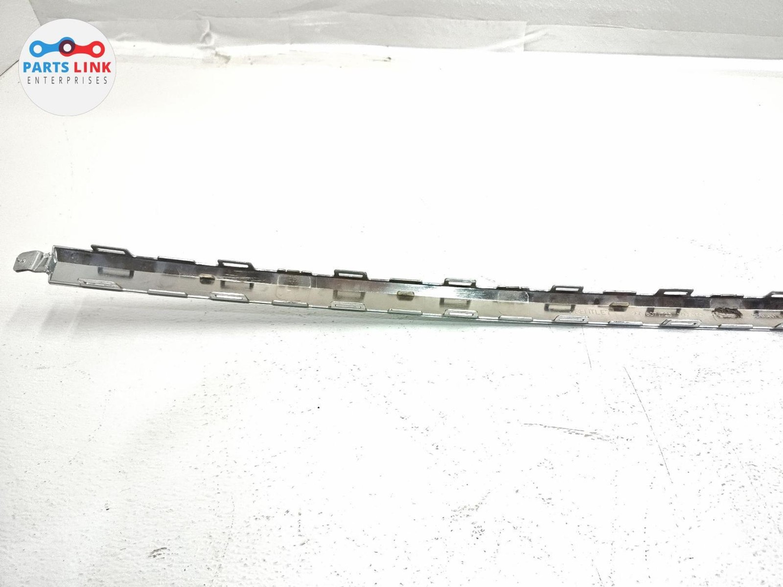Bentley Bentayga Speed 2017-2020 Rear Center trim panel Chrome