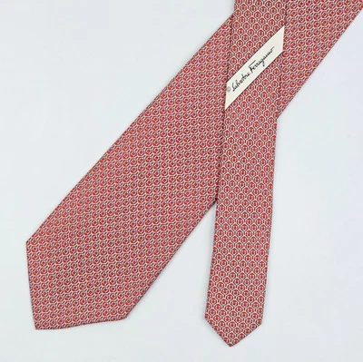 Cravate en soie Salvatore Ferragamo logo Gancini et géométrique sur rouge orange - Photo 1/4