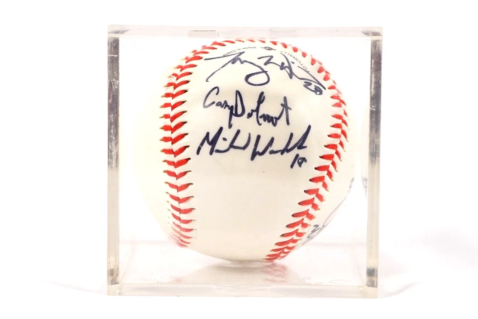 Béisbol autografiado de los Yankees de Staten Island de colección triple A firmado Foto 3 de 4