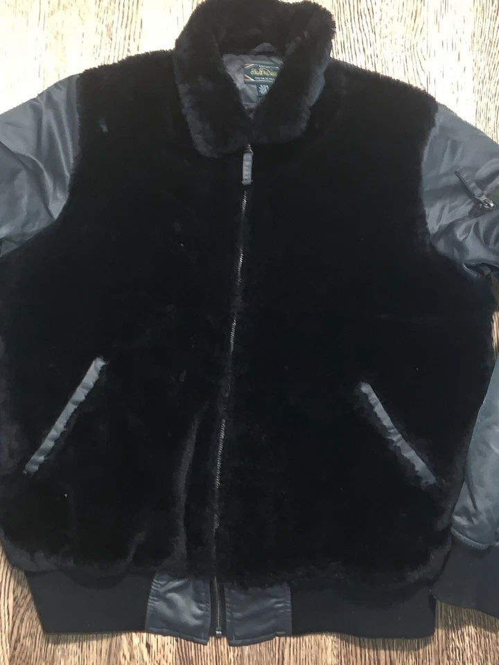 JAQUETA STALL AND DEAN KRAZY KATS VARISTY TAMANHO S/CH PRETA - Imagem 3 de 4