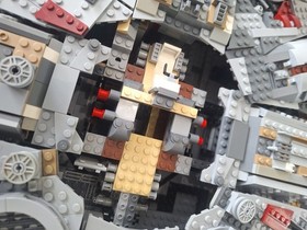 LEGO Star Wars: Millennium Falcon set (75192) PLEASE READ!