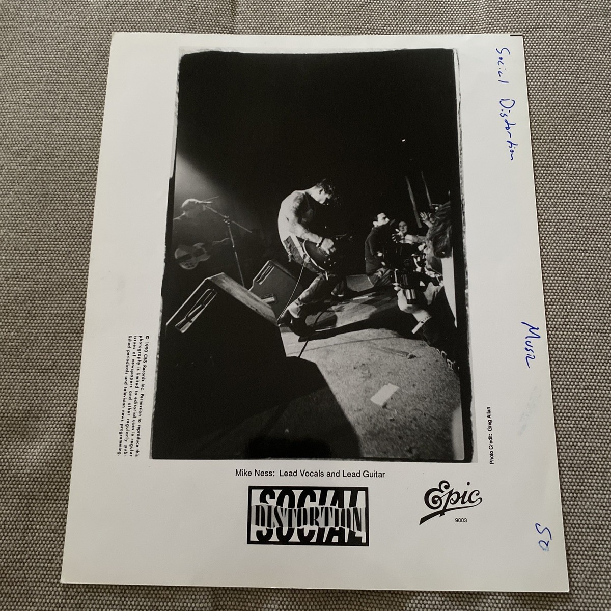 MIKE NESS SOCIAL DISTORTION シルクスクリーンポスター Mike Ness Social Distortion Guitar Rock Music Poster Print