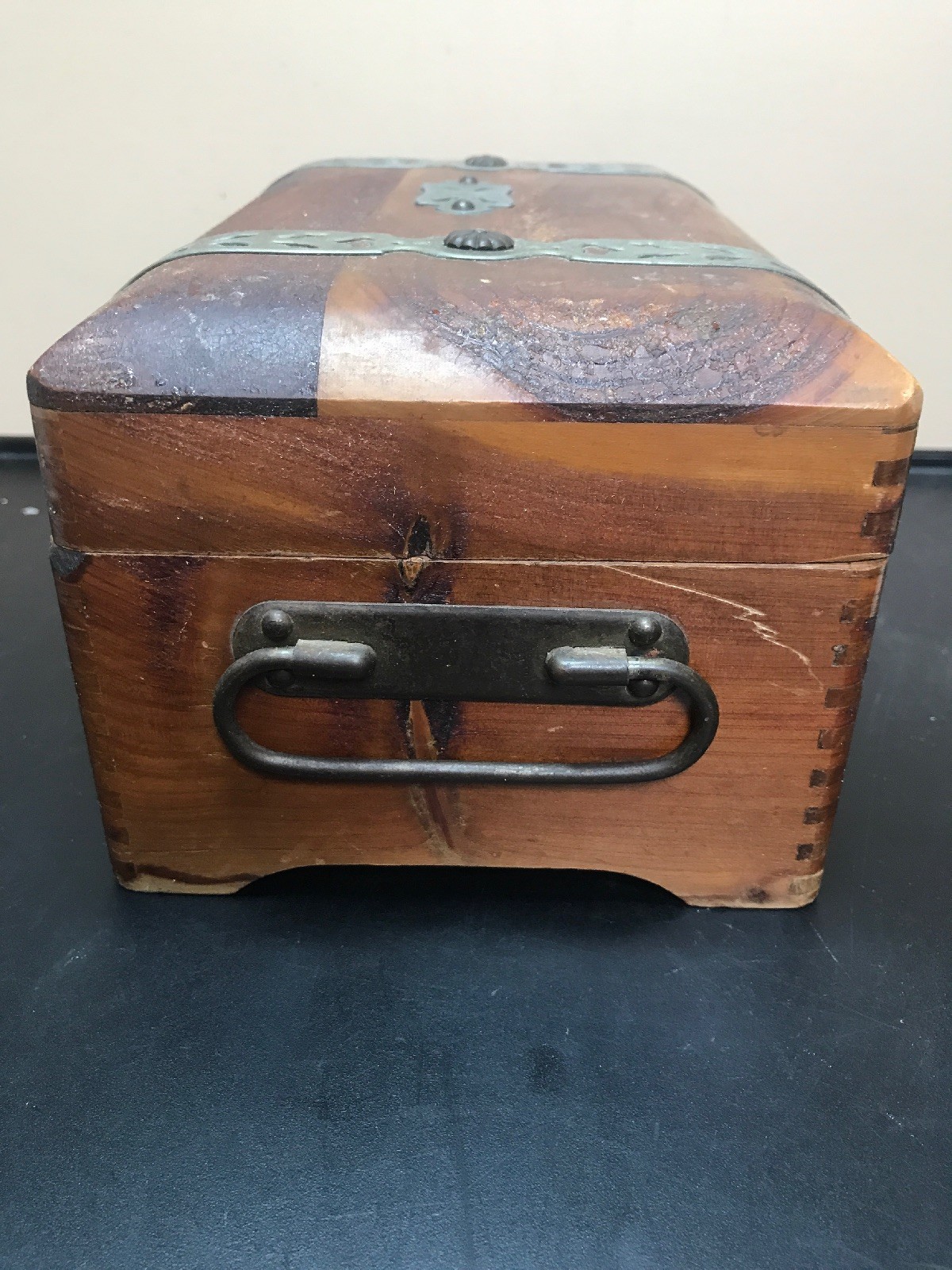 Vintage Jewelry Box McGraw Box Company NY. Rounded Treasure Chest Top