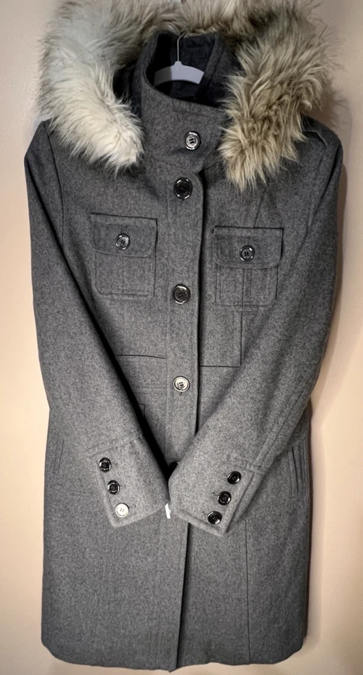 Esprit Outerwear Abrigo Clásico Para Mujer Gris Mediano Y2K Chaqueta Piel Sintética Bordeada Capucha Foto 2 de 4