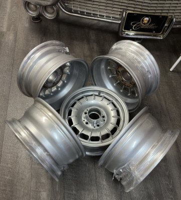 OEM GENUINE MERCEDES-BENZ WHEELS SET of 5 W126 W107 S-Class SL
