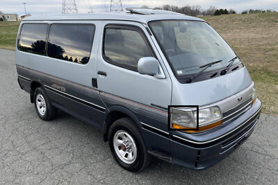 Toyota Hiace Super Custom Parking Lamp Right Side
