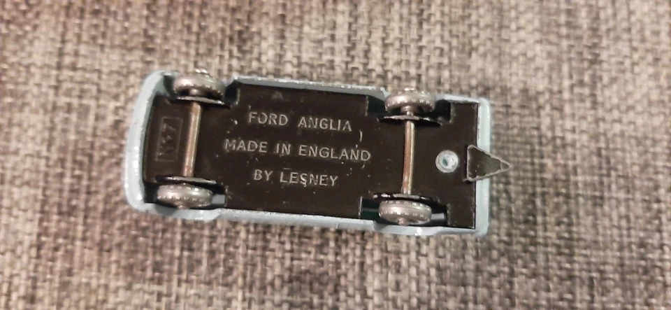 MATCHBOX LESNEY N. 7 FORD ANGLIA WITH ORIGINAL BOX NEAR MINT - Immagine 4 di 4