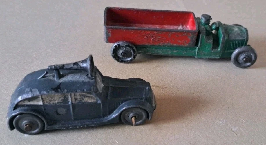 dinky pre war  hubley kansas Lincoln toy Co  dick tracy police car  - Image 2 of 4